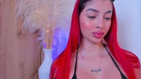 scarleett jones online show from October 20, 11:30 pm