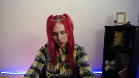 scarlet__flower_ online show from March 1, 10:59 am