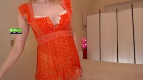 scarlet_sweety online show from May 28, 7:12 pm