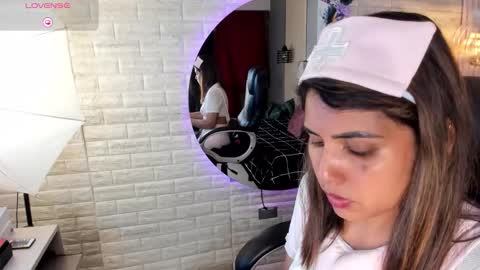 Snapshot of scarletbaker__ chatting on October 22, 2:55 pm Scarlet online show from October 22, 2:55 pm
