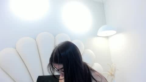 Scarleth online show from February 10, 12:30 pm