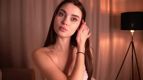 Scarlet online show from December 25, 8:39 pm