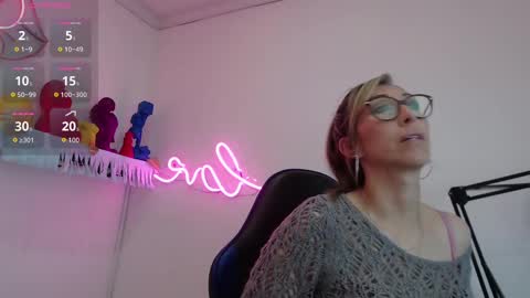 Scarlett online show from November 18, 2:40 pm