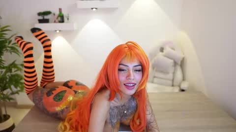 Scarlett Collins online show from November 1, 12:59 am