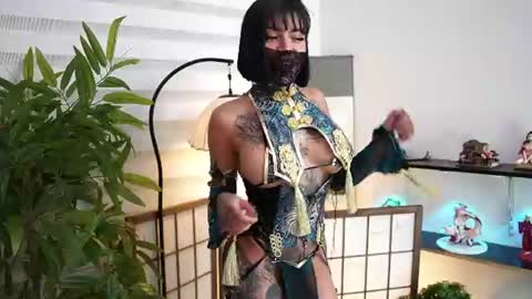 Scarlett Collins online show from August 9, 1:35 am