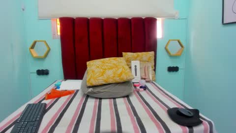 scarlett_fox20 online show from March 22, 2:01 pm