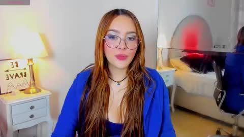 scarlett_roousse online show from October 25, 9:32 pm