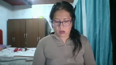 Snapshot of scarlett_widow chatting on September 30, 3:12 am scarlett_widow online show from September 30, 3:12 am