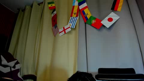 Scarlett zin follow me online show from July 5, 4:19 am