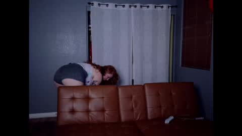 Snapshot of scarlettredff chatting on October 10, 3:11 am ScarlettredFF online show from October 10, 3:11 am