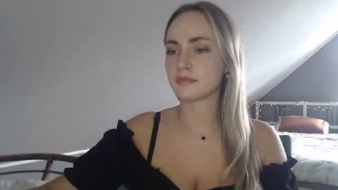 ScarlettxBlonde online show from July 6, 3:03 pm