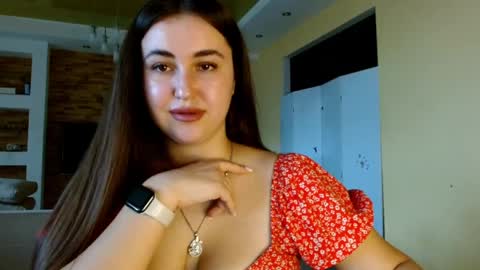 Elizabeth  online show from April 8, 6:59 am