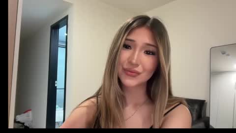 secret_endless online show from May 31, 5:19 pm