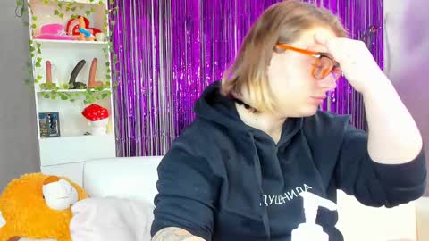 seductive_she_wolf online show from February 24, 8:25 am