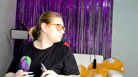 seductive_she_wolf online show from March 10, 7:00 am