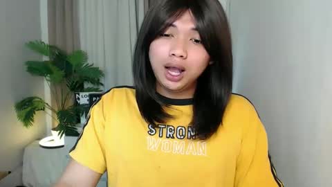 Deluxe online show from March 2, 7:15 am