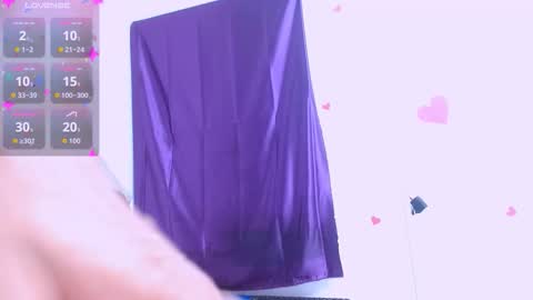 Estefany online show from October 13, 12:41 pm