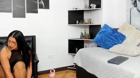 seelena_f online show from December 14, 11:27 am