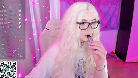 Selena  online show from April 27, 10:01 am