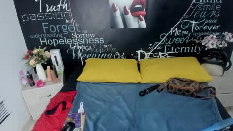 selena_bieber69 online show from October 9, 1:59 pm