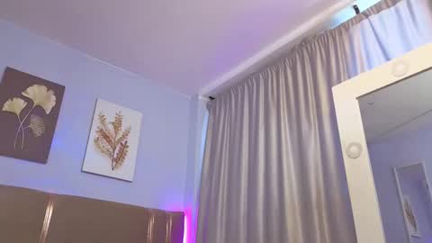 Selena online show from October 9, 1:37 pm