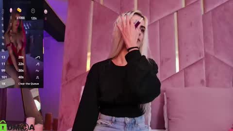 Selena online show from November 24, 5:20 am