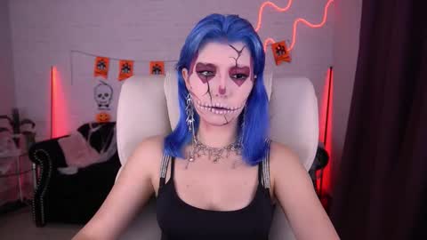 selenairis online show from October 30, 9:49 pm