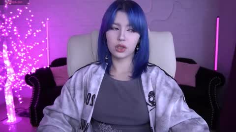 selenairis online show from February 28, 2:22 am