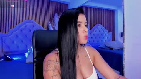 selenastonne online show from February 12, 9:05 pm