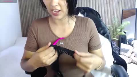 INDEPENDENT  model Instagram  selenevega08 online show from October 20, 4:54 pm