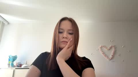 Lily online show from May 11, 9:22 am