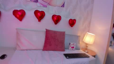sensual_aura online show from February 15, 3:52 am