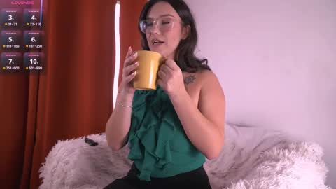 Jasmine online show from November 20, 3:13 pm