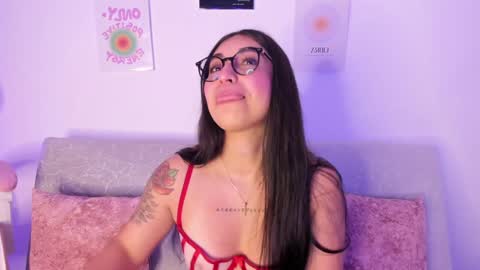 Snapshot of sensualhaven_ chatting on December 28, 12:26 am sensualhaven_ online show from December 28, 12:26 am