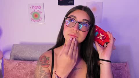 Snapshot of sensualhaven_ chatting on December 29, 12:41 am sensualhaven_ online show from December 29, 12:41 am