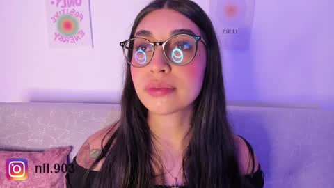 Snapshot of sensualhaven_ chatting on December 11, 12:33 am sensualhaven_ online show from December 11, 12:33 am