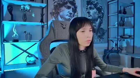 Sera online show from June 26, 1:34 pm