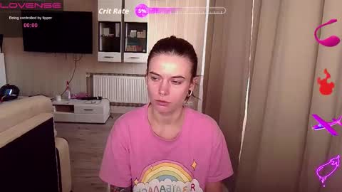 serenamilss online show from September 18, 7:40 am