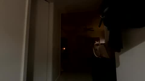 serenityroseee online show from April 22, 8:55 am