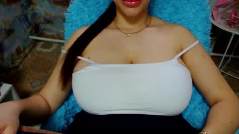 seu_cute online show from November 13, 8:57 am