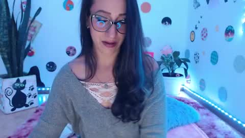 samy online show from December 11, 8:15 am