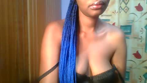 Maggie online show from December 13, 8:04 pm