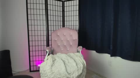 Sexpot Jess online show from November 21, 11:40 pm