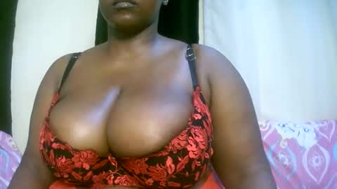 sexxi_ebony online show from March 12, 12:24 am