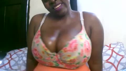 sexxi_ebony online show from October 31, 1:26 pm