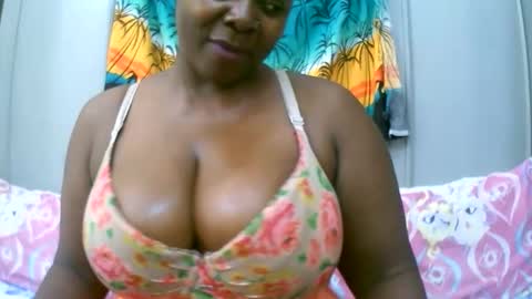 sexxi_ebony online show from November 25, 6:15 am