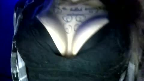 Snapshot of sexxileeah42o chatting on March 11, 11:23 am Leeah CloudZzz online show from March 11, 11:23 am