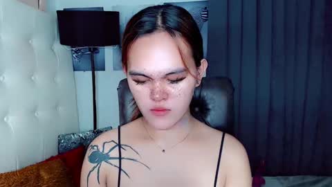 sexxxy_caroline online show from January 7, 9:18 am