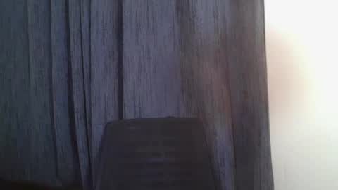 Snapshot of sexxy_amira chatting on October 21, 10:03 pm sexxy_amira online show from October 21, 10:03 pm