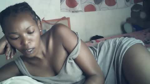 sexxy_curvy23 online show from January 11, 3:33 am